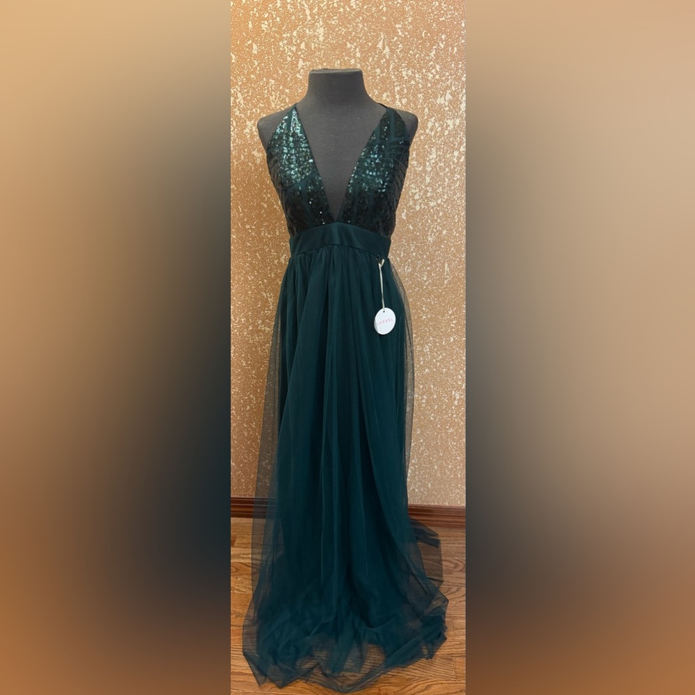 Luxxel Elegant Hunter Green Dress